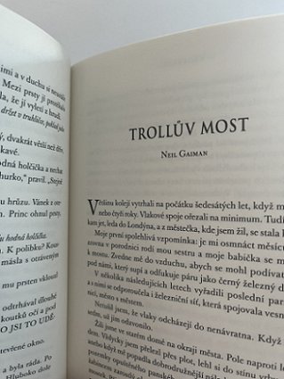Photograph of the title page for Neil Gaiman's Troll Bridge, translated into Czech