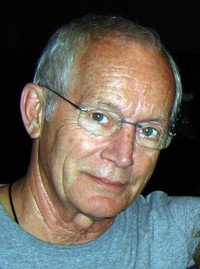 Lance Henrikson