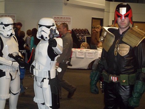 Imperial Stormtroopers meet Judge Dredd