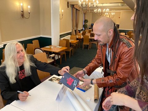 Mick Garris signing at ChillerCon UK