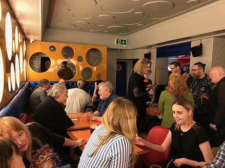 HWA Pub meet after Cursed signing. Front: Mandy Slater, Catriona Ward, Lydia Gittins. Middle: Sean Hogan, Robert Shearman, Maura McHugh, Lynda E. Rucker, Stephen Jones